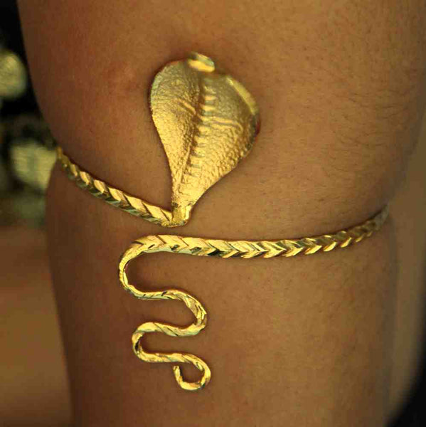 Upper Arm Bracelet for Women and a Sweet Us Pouch Gold Tone 