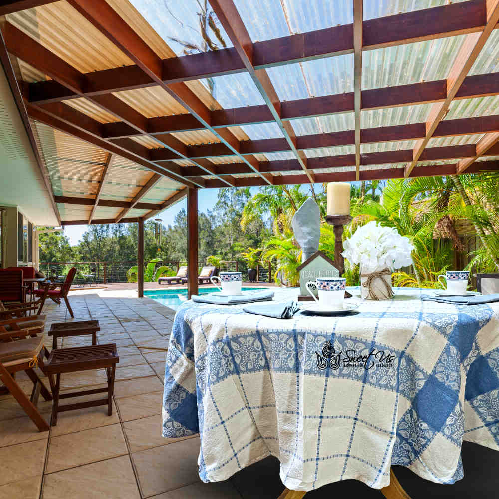 Jacquard Berry Vine Cotton Floral Tablecloth Collection, Oceanic Haze