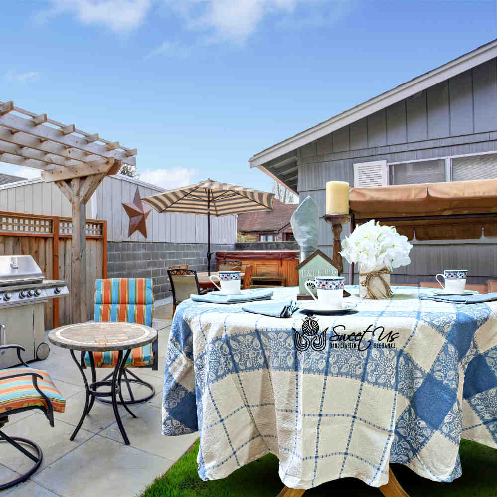 Jacquard Berry Vine Cotton Floral Tablecloth Collection, Oceanic Haze