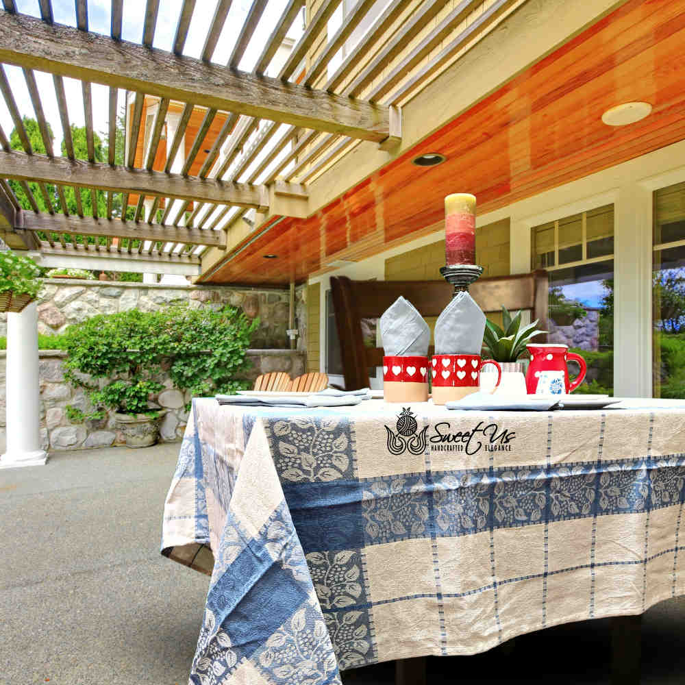 Jacquard Berry Vine Cotton Floral Tablecloth Collection, Oceanic Haze