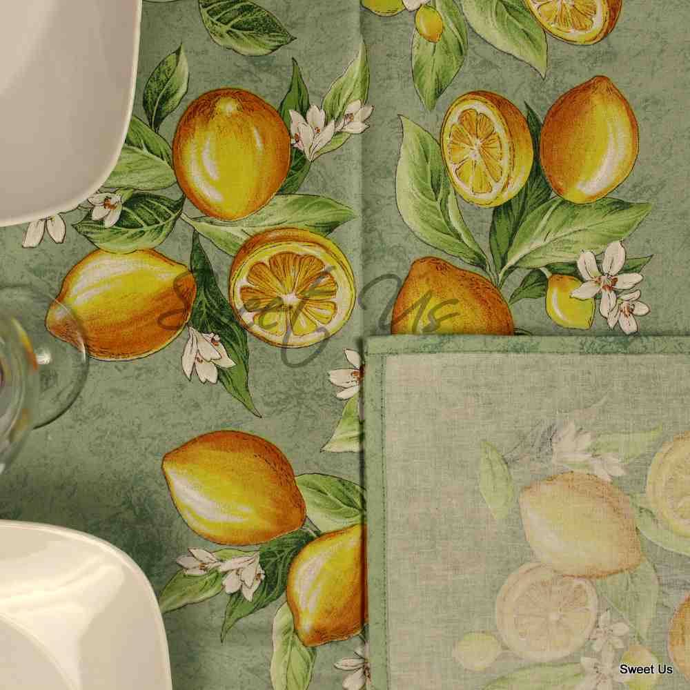 Le Citron Wipeable Acrylic Coated Cotton Tablecloth Round, 71 inches, Flame