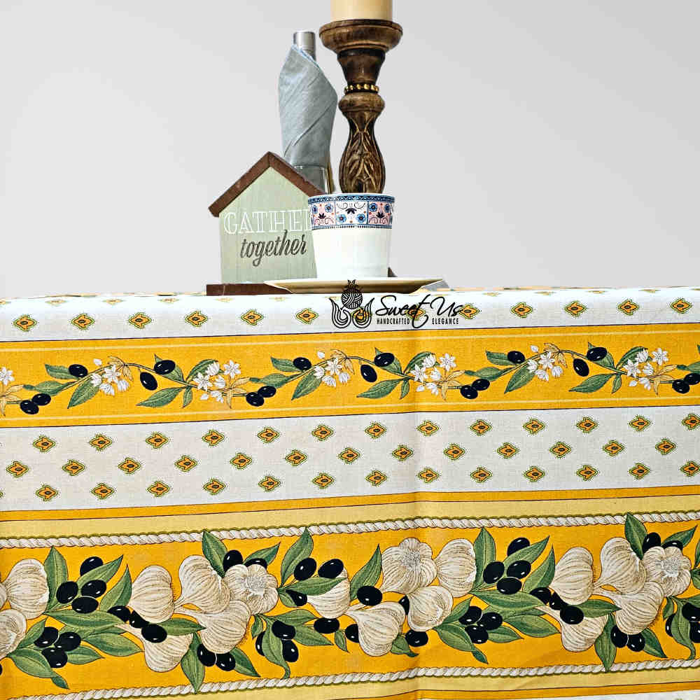 Herbal Vineyard Wipeable Tablecloth Stain Resistant French Acrylic Coated, Gold