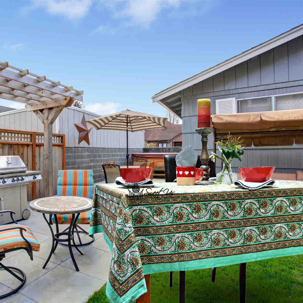 Cotton Bloom Delight Floral Tablecloth Rectangle, Kitchen Linen, Emerald Isle