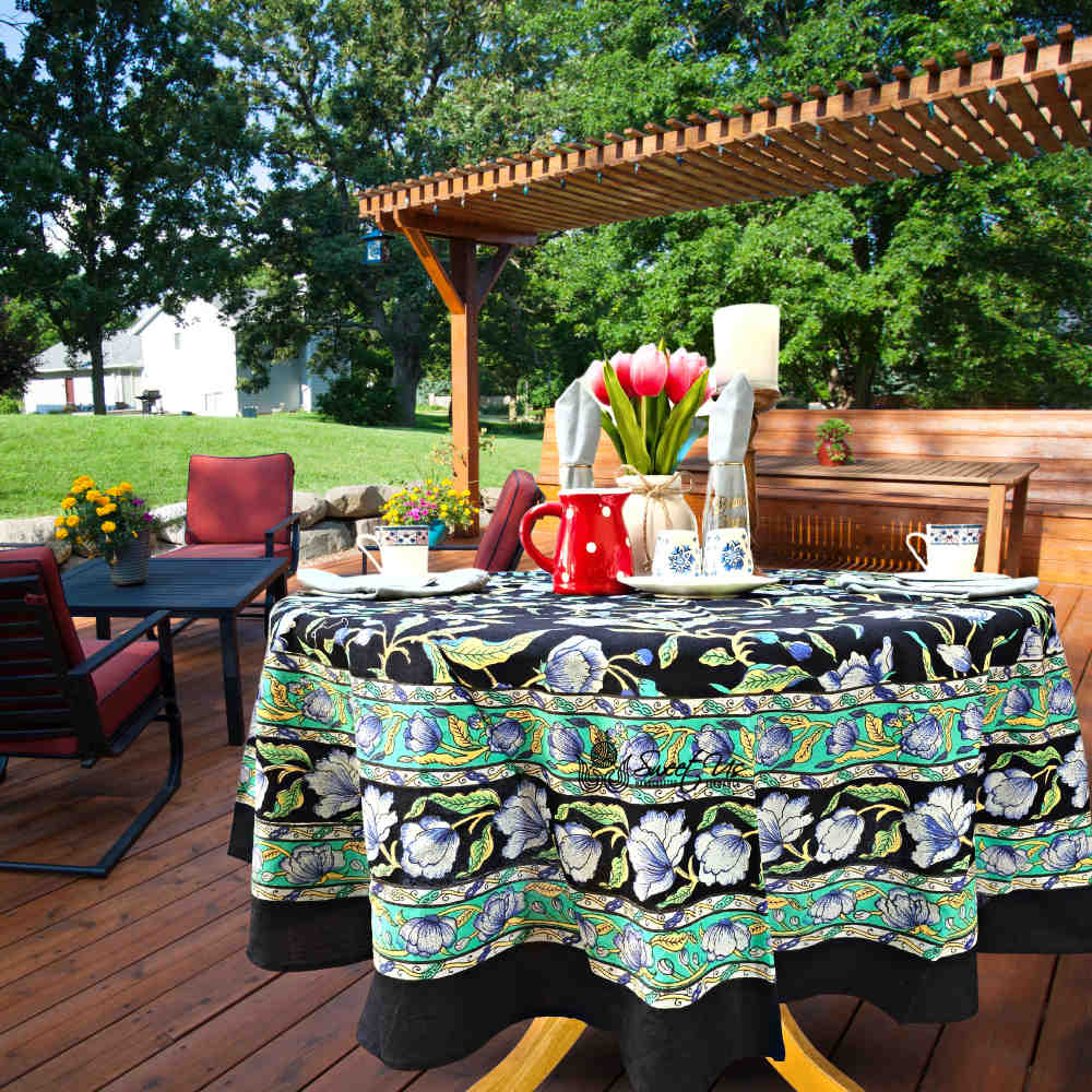 The Affluent Floral French Country Tablecloth Round, Power Black