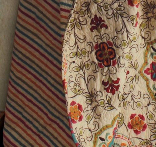 Esprit Spice Quilt Set 3 piece Full Queen Beautiful Floral Daisy Chain Design - Sweet Us