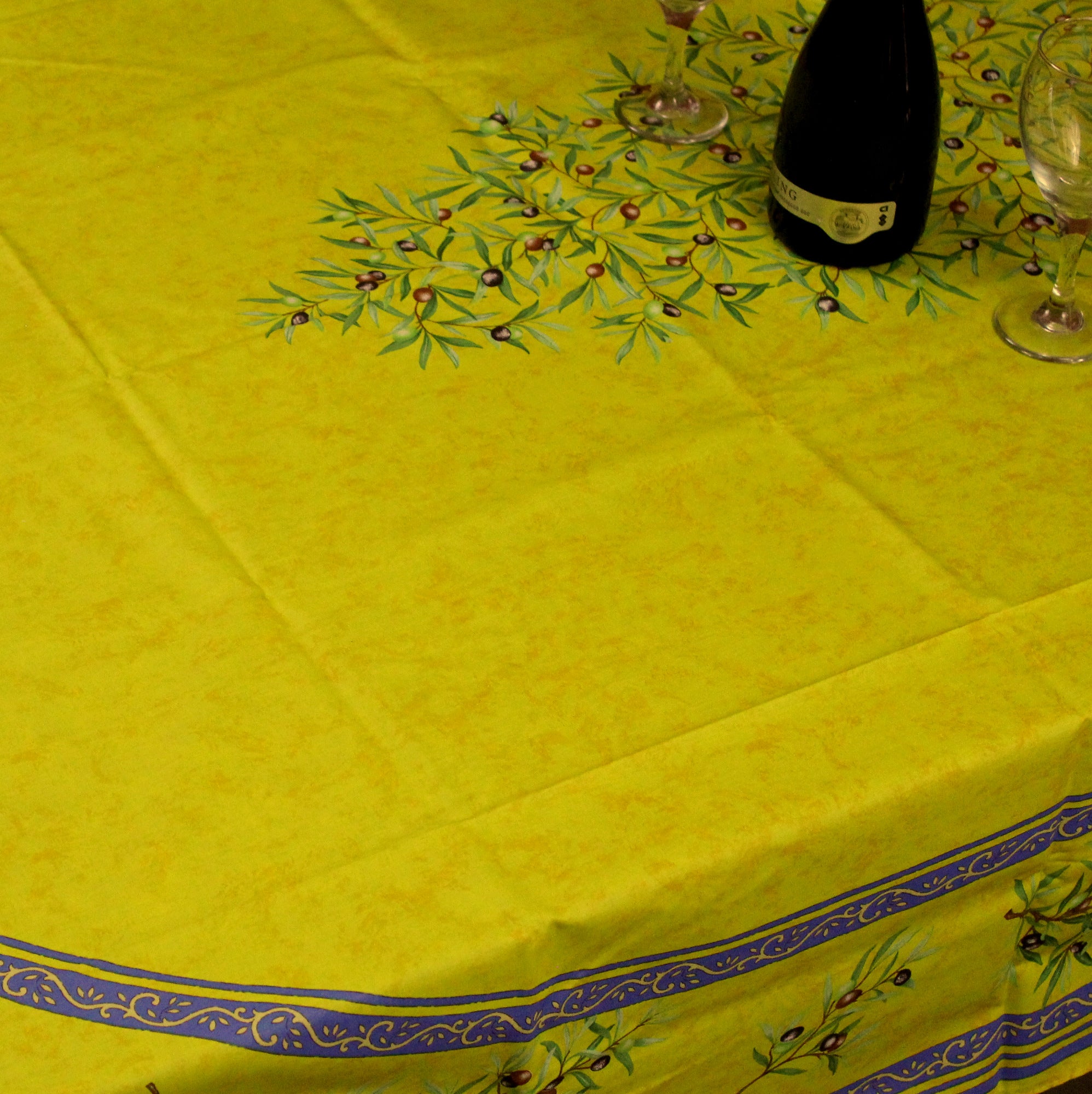 Wipeable Tablecloth 60x98 Spillproof French Acrylic Coated Clos De Oliviers - Sweet Us