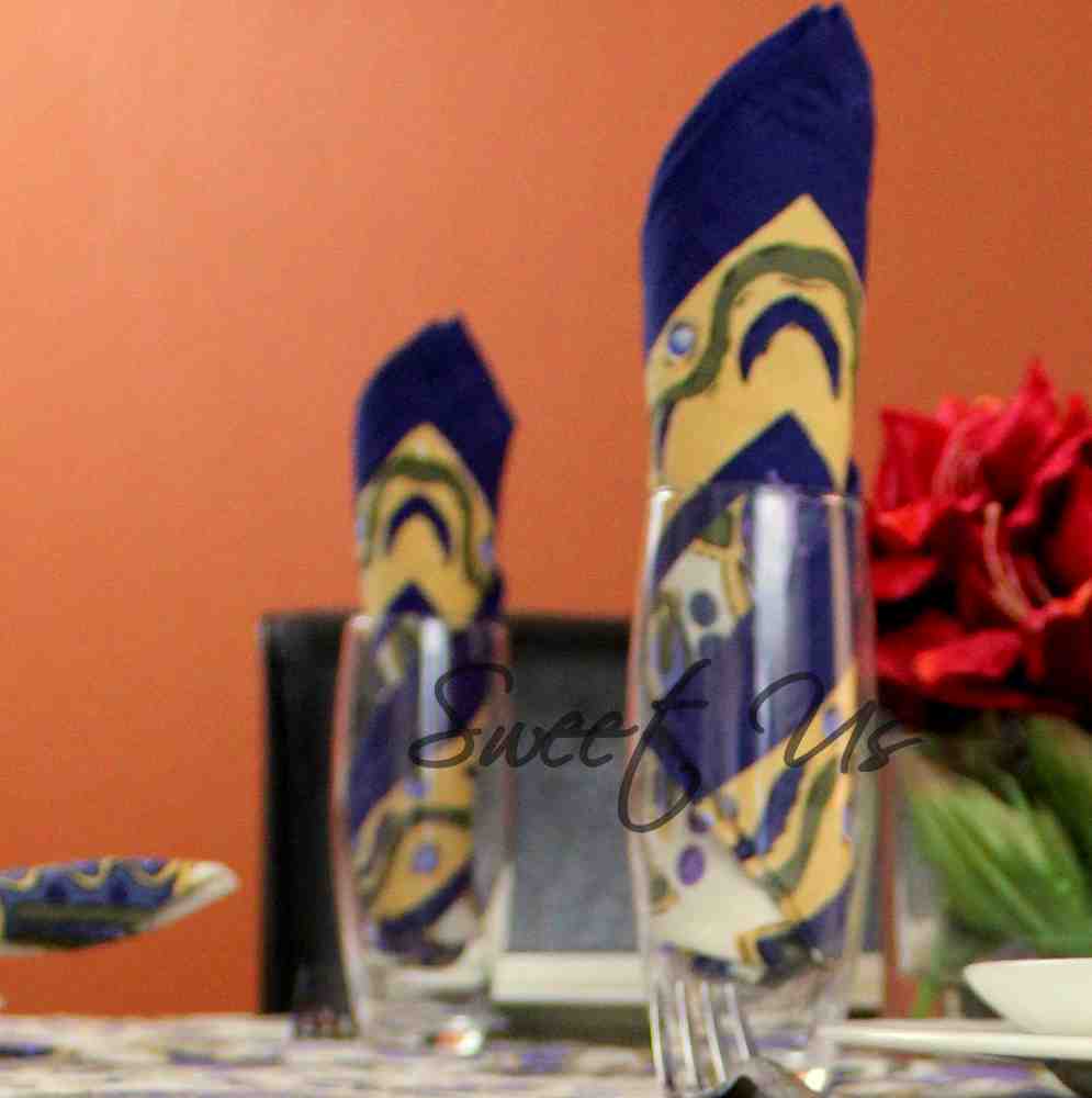 Safari Soiree Avian Floral Cotton Dinner Napkin, Violet Gold