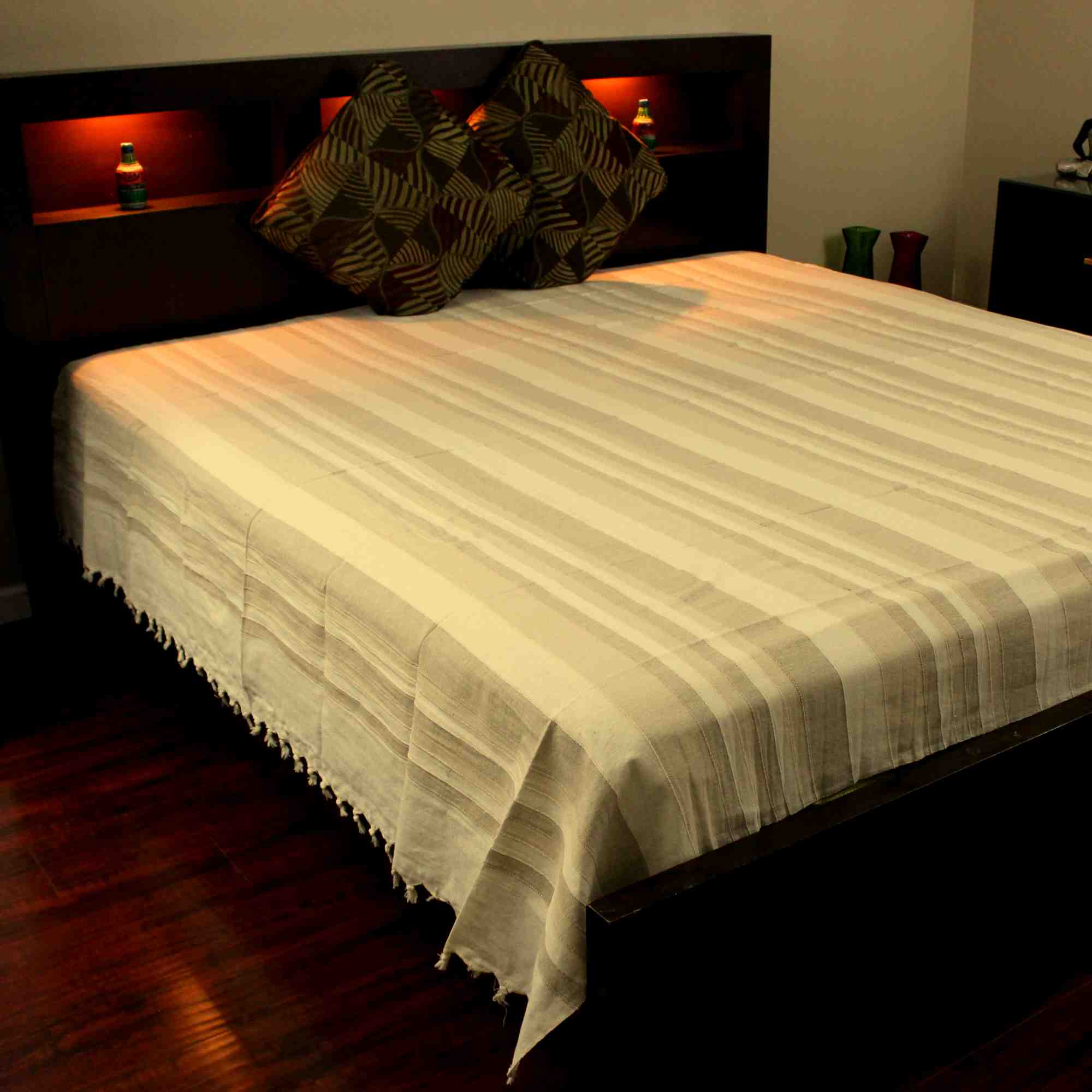 Heavy Cotton Ribbed Striped Tapestry Spread 98 x 88 inches Beige Tan Red Green - Sweet Us