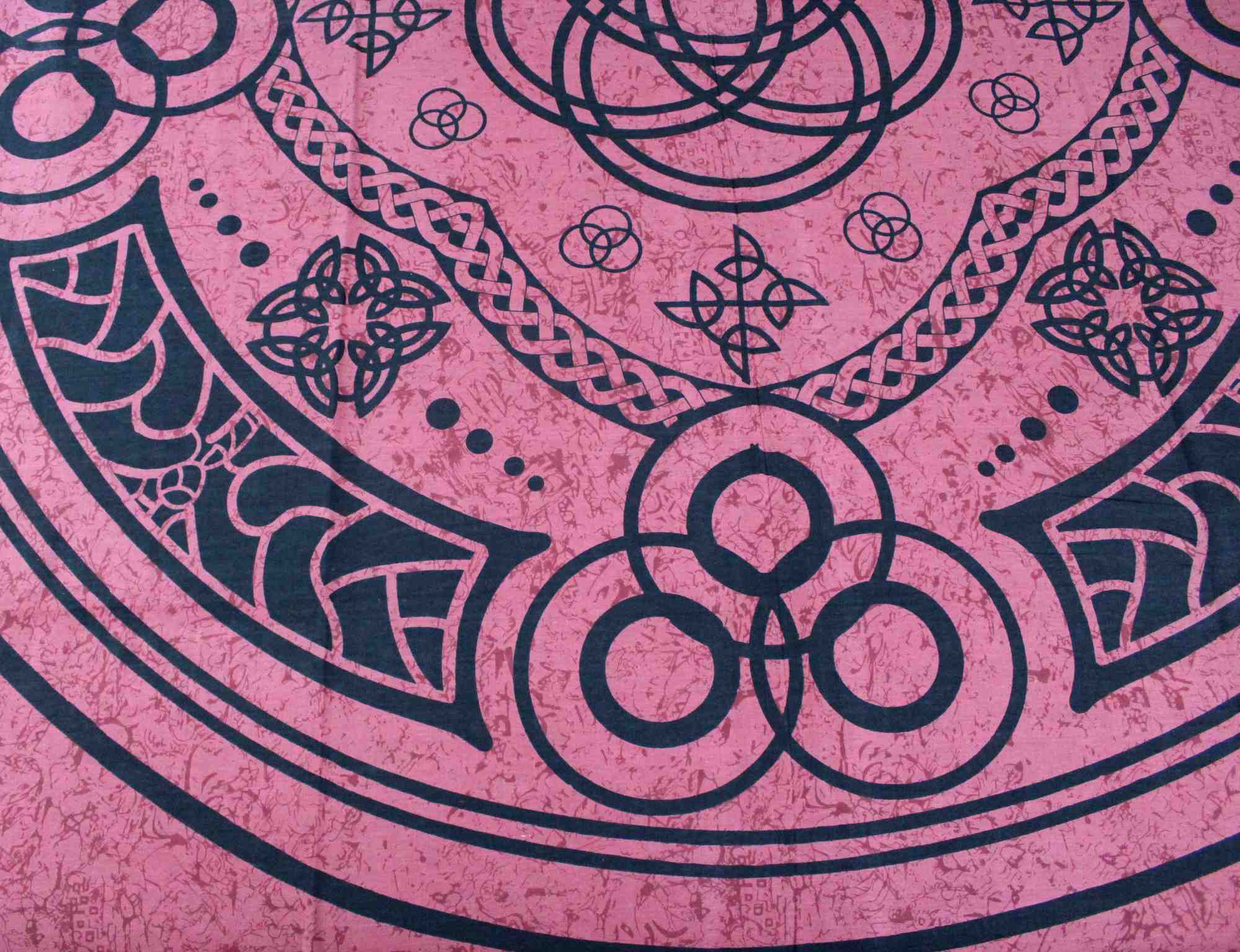 Celtic Tapestry Circle Cotton Spread Dorm Throw Beach Sheet Burgundy 88 x 104 - Sweet Us