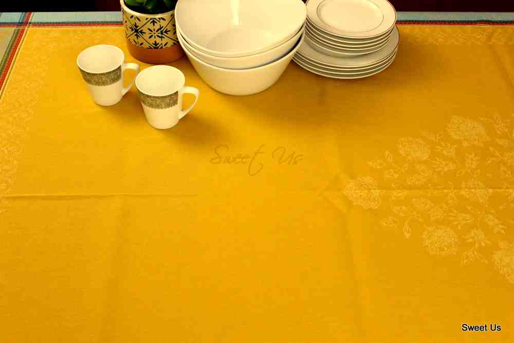 Wipeable Stain Resistant French Floral Cotton Jacquard Tablecloth Yellow Gold