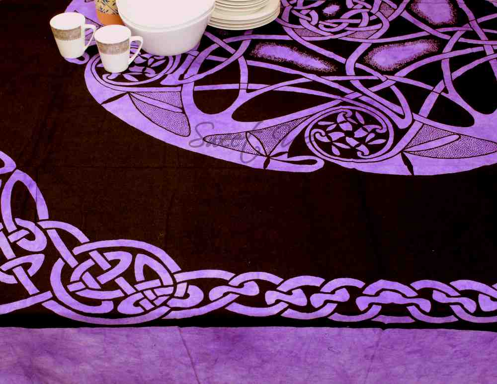 Heavy Cotton Celtic Wheel Tablecloth with Fringes Purple Black