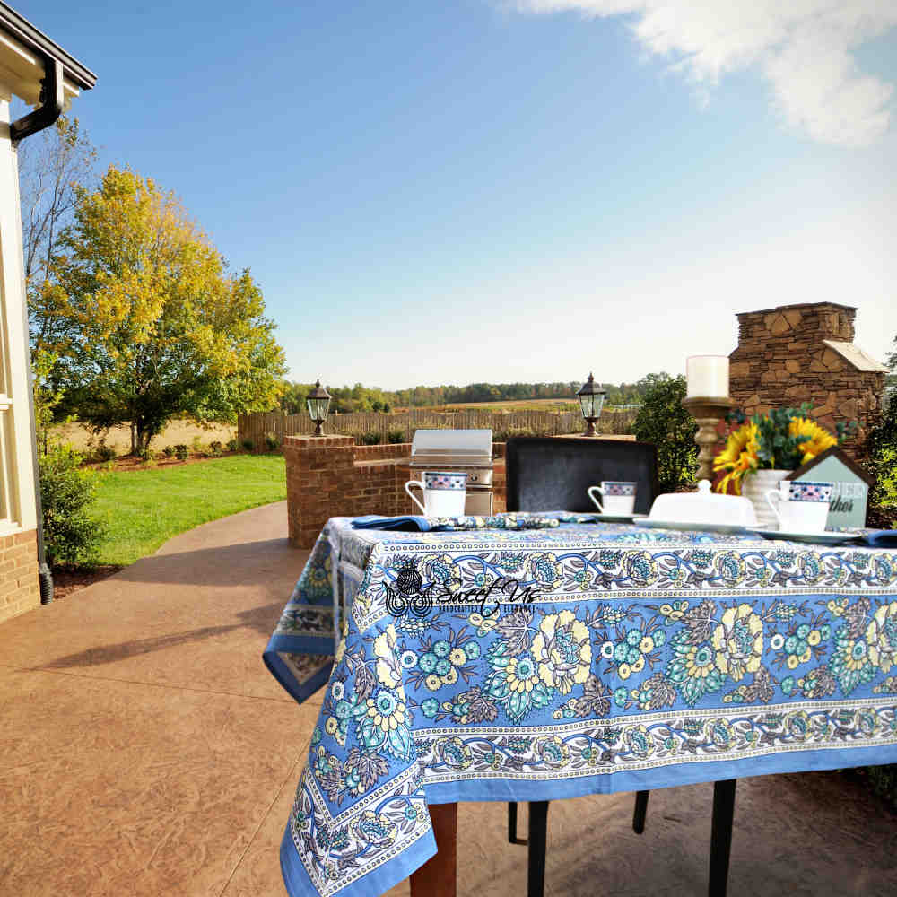 Floraison de Luxe Cotton French Country Floral Tablecloth, Sunlit Serenity