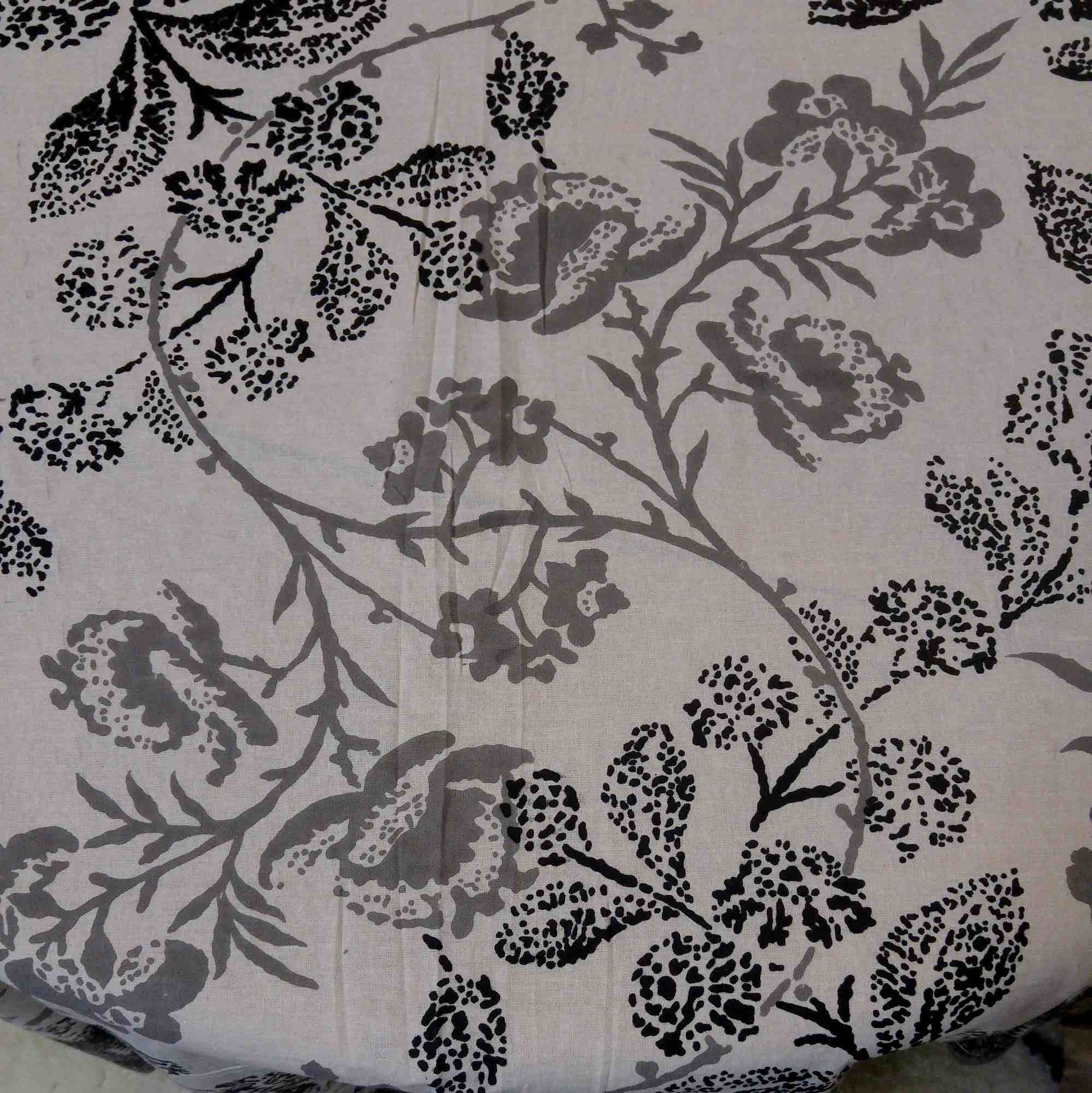 Handmade 100% Cotton Elegant Floral Tablecloth 90" Round Gray White - Sweet Us