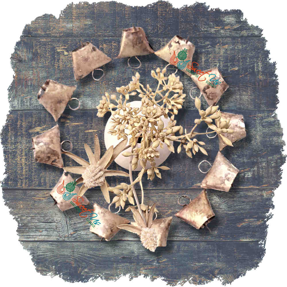 Rustic Vintage Chic Trapezoid Bells Meditation Craftwork Christmas Décor
